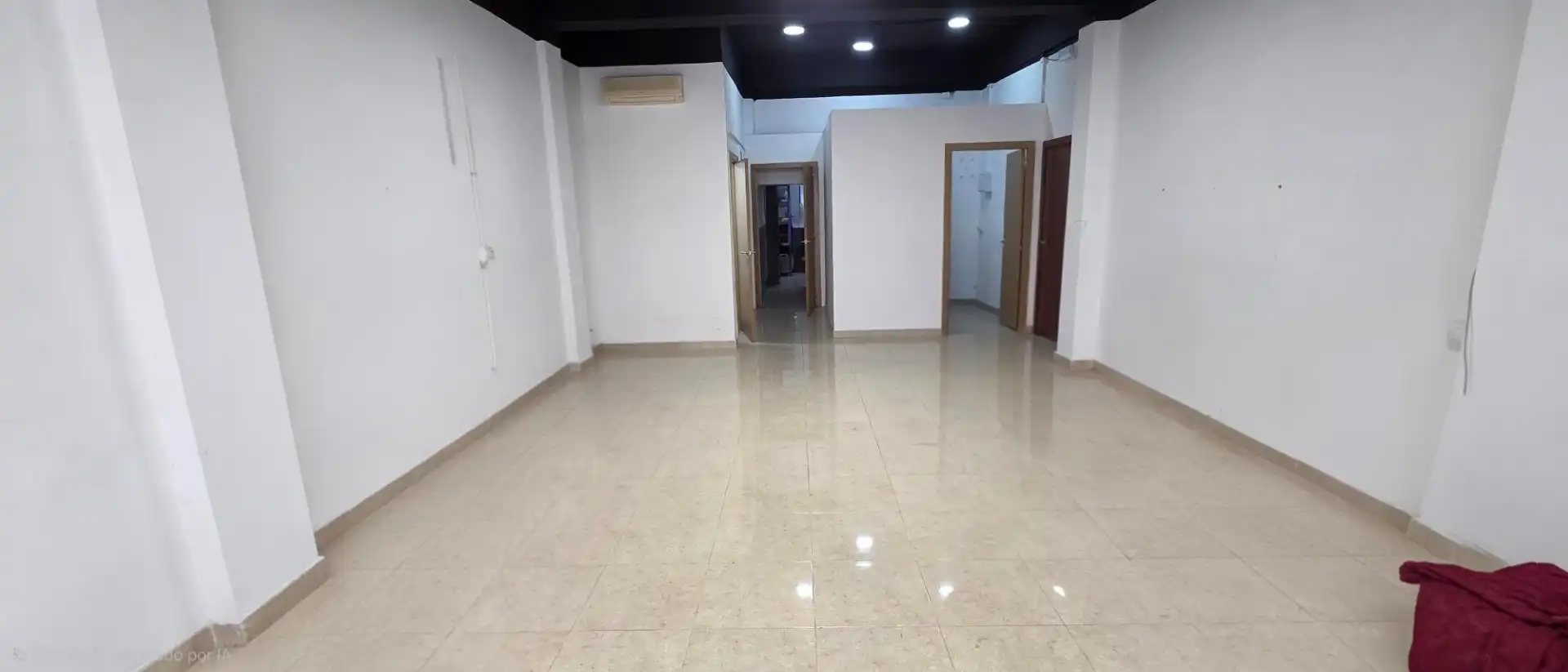 Local en venta en Valencia con Aire acondicionado