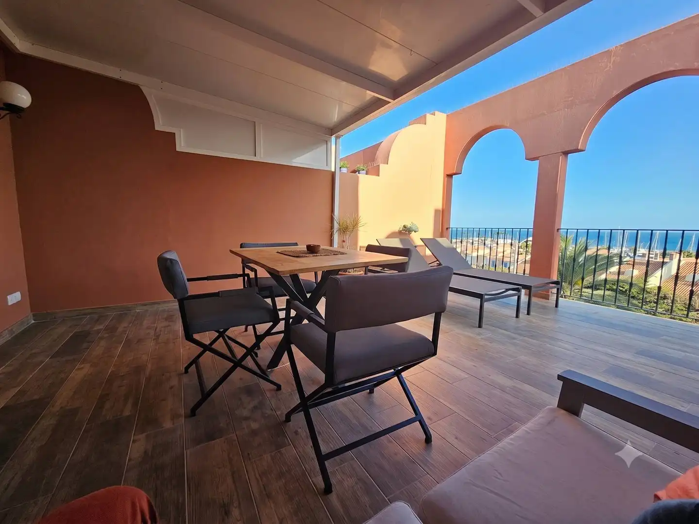 Terrasse von Wohnungen zur Miete in San Bartolomé de Tirajana mit Klimaanlage, Privatgarten und Terrasse