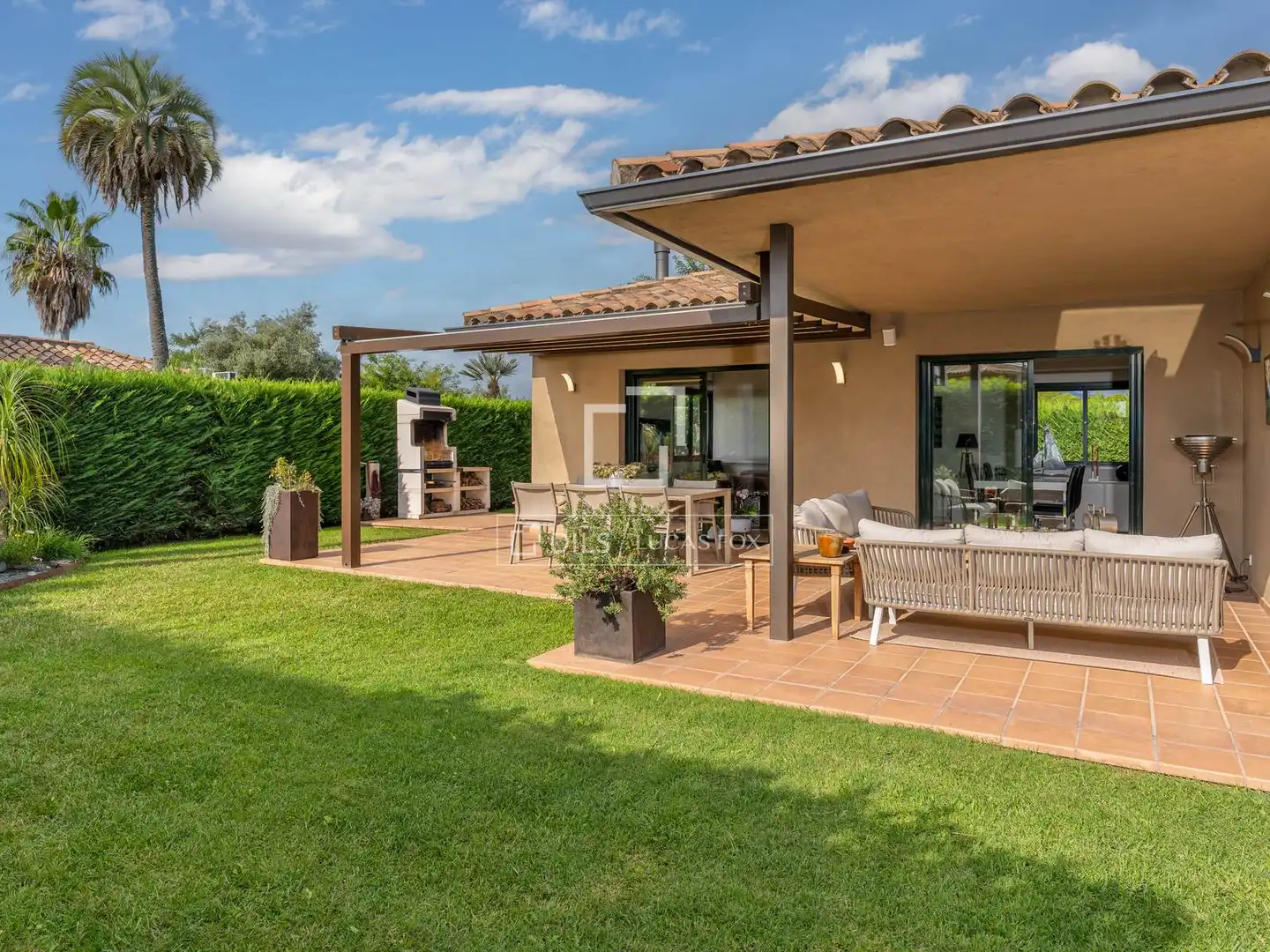 Villa mit Pool zum Verkauf in Navata