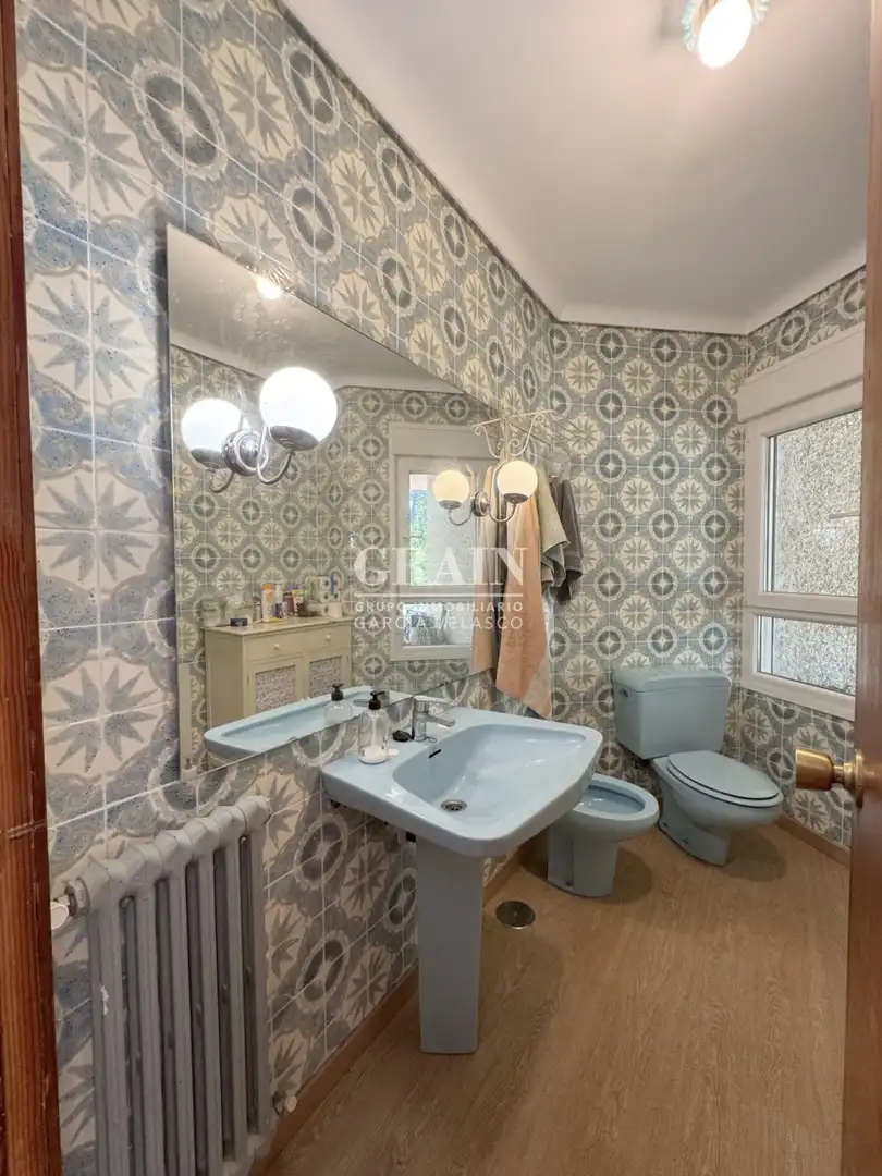 Bathroom of Houses for sale in Albacete  with Heating, Swimming Pool and Balcony
