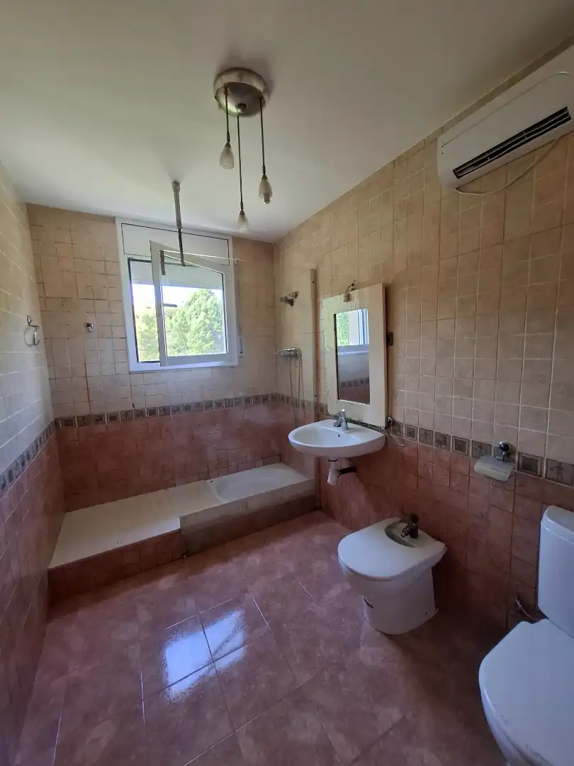Baño de Casa o chalet en venta en El Pont de Vilomara i Rocafort con Jardín privado, Terraza y Alarma