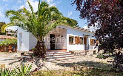 Exterior view of House or chalet for sale in Argentona  with Private garden