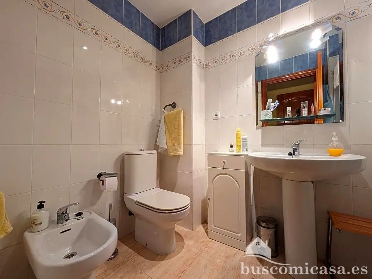 Badezimmer von Maisonette zum Verkauf in Linares mit Klimaanlage, Heizung und Abstellraum