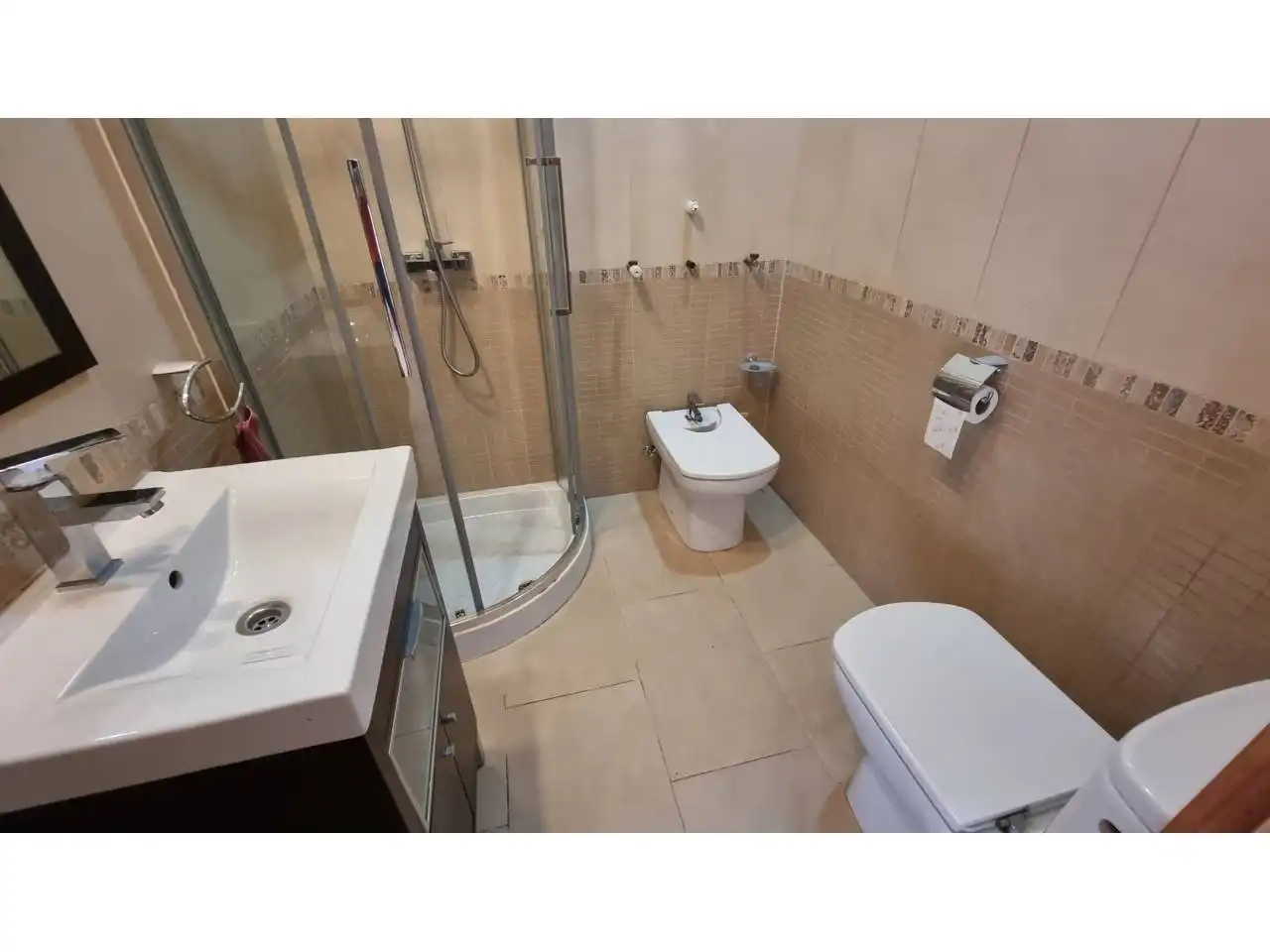 Houses for sale in Calle Lleida, Vallromanes