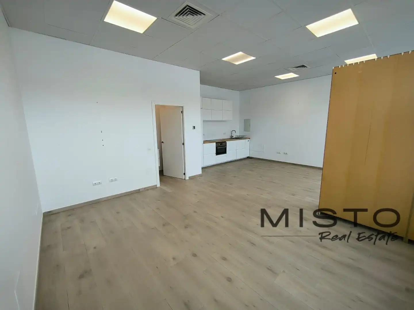 Local comercial en alquiler en V (esquina con, imagen 2