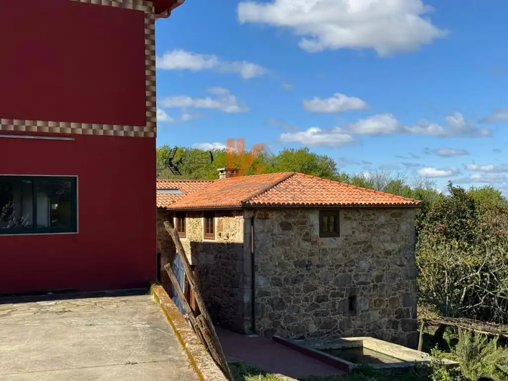 Vista exterior de Casa o chalet en venta en A Estrada  con Jardín privado, Horno y Balcón