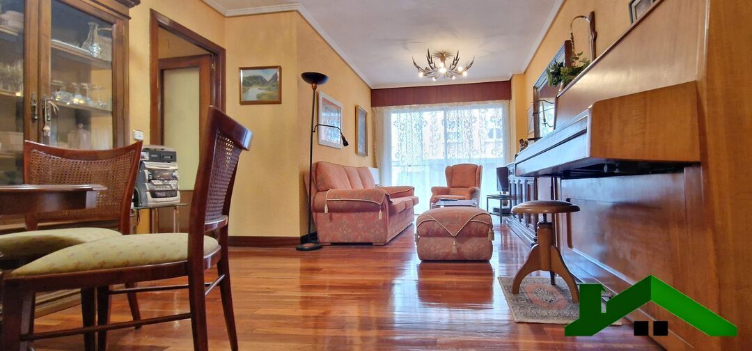 Wohnzimmer von Wohnung zum Verkauf in Bilbao  mit Heizung, Terrasse und Möbliert