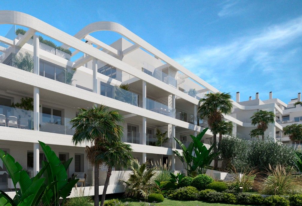 Vista exterior de Pis en venda en Estepona amb Aire condicionat, Calefacció i Terrassa