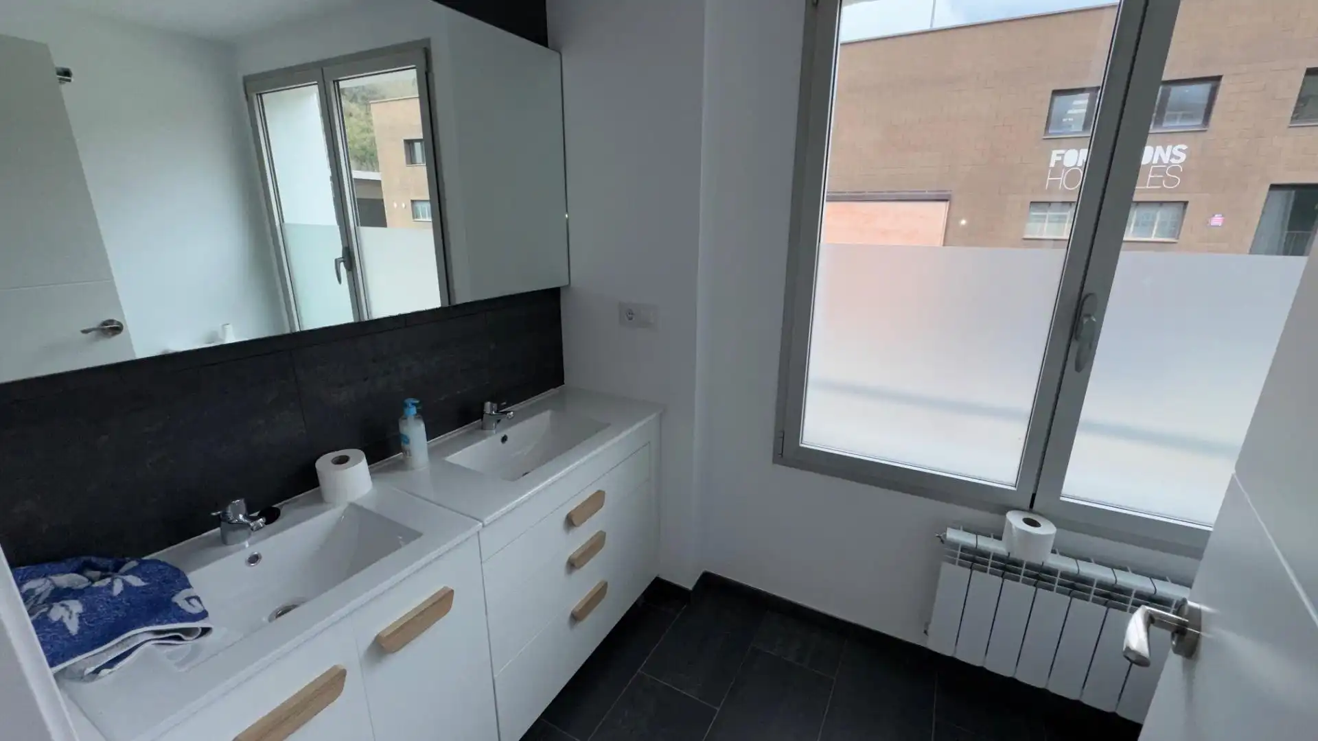 Baño de Casa o chalet en venta en Sant Feliu de Pallerols con Parquet