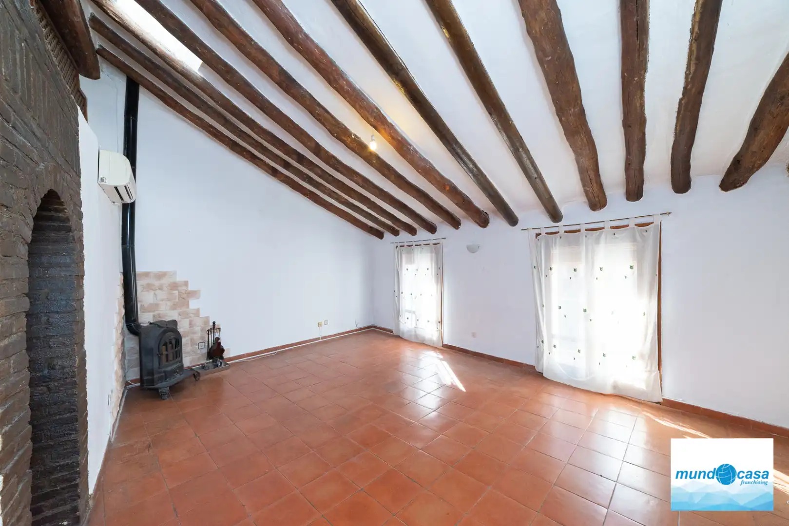 Sala d'estar de Dúplex en venda en Zaragoza amb Aire condicionat, Calefacció i Forn