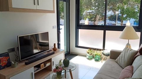Moderno apartamento orientado al sur con piscina comunitaria!, imagen 4