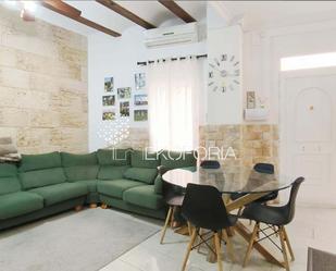 Sala d'estar de Casa o xalet en venda en Burjassot amb Aire condicionat, Calefacció i Terrassa