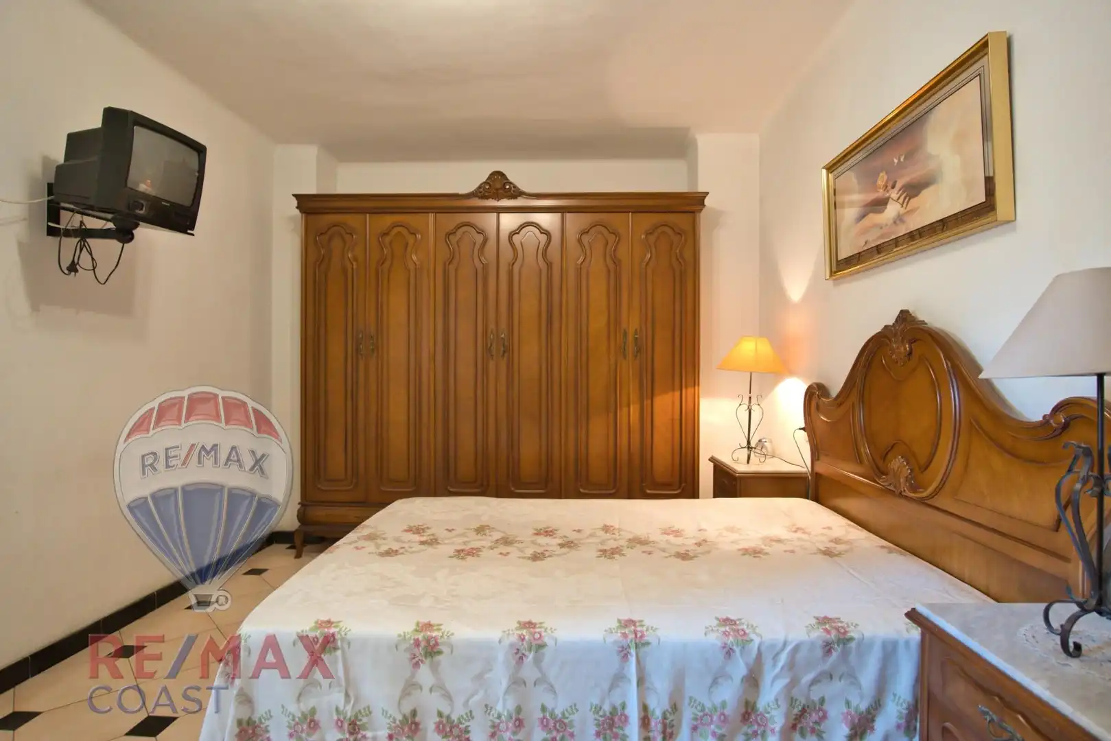 Habitación de Piso en venta en Málaga con Terraza y Alarma