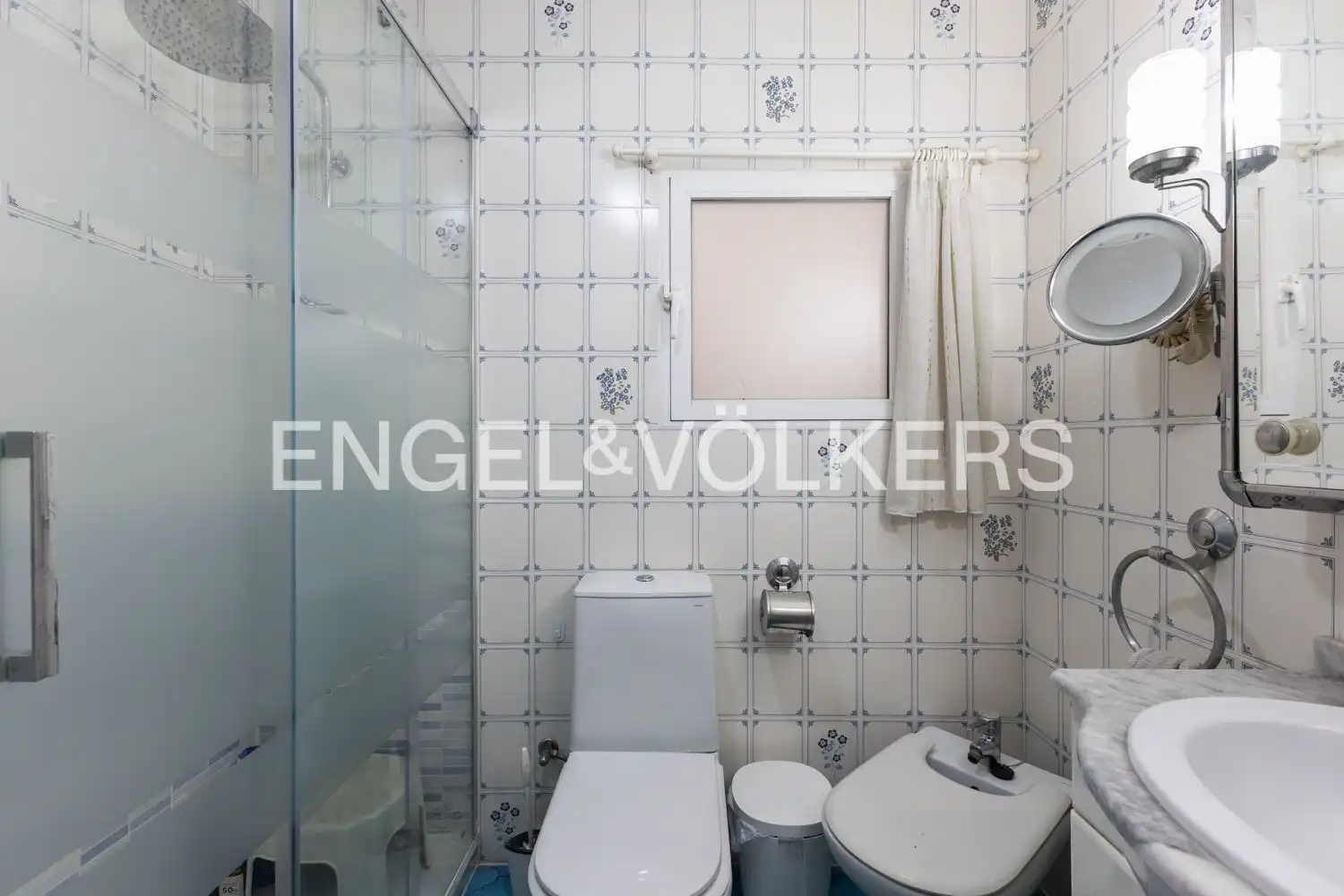 Baño de Piso en venta en Valencia con Aire acondicionado y Calefacción