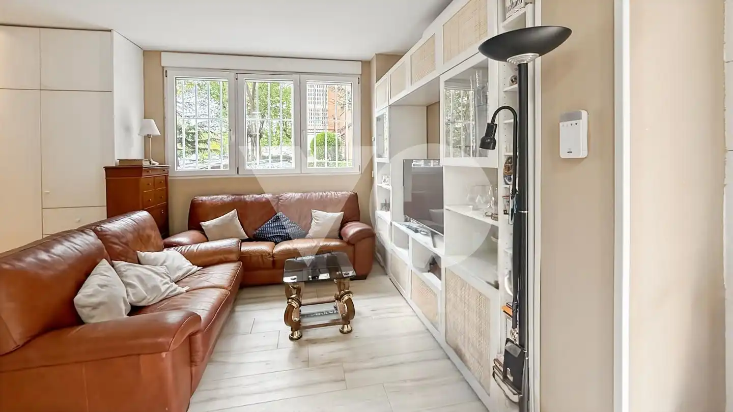 Living room of Study for sale in Hortaleza
