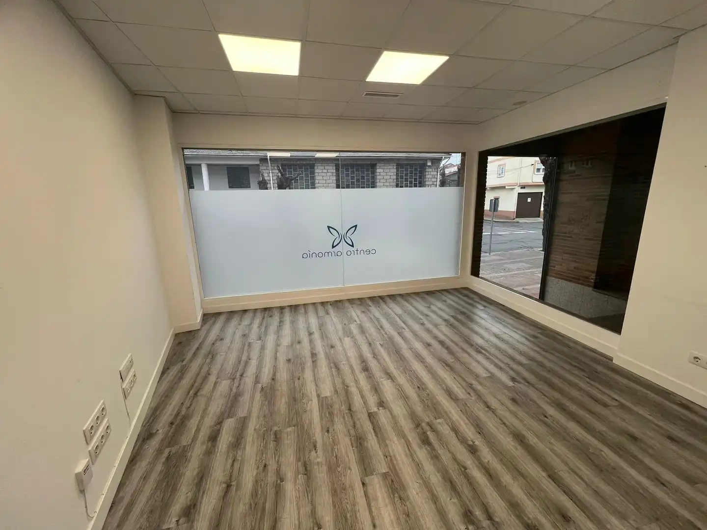 Local en venta en Las Navas del Marqués  con Calefacción