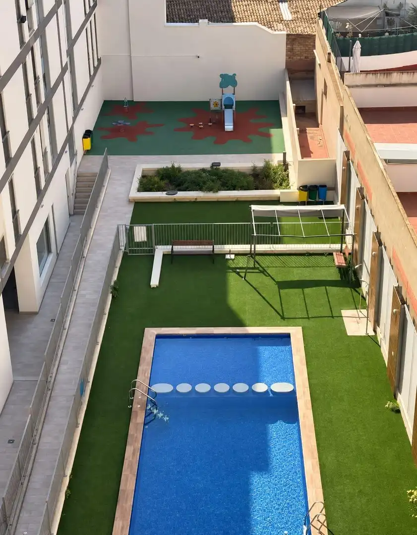 Swimming pool of Flat for rent in Poblats Marítims