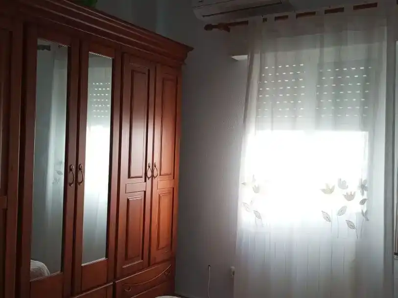 Dormitori de Pis en venda en Valdecaballeros amb Aire condicionat, Moblat i Balcó