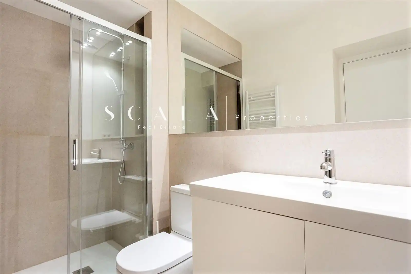 Flat for rent in Toreros, Guindalera