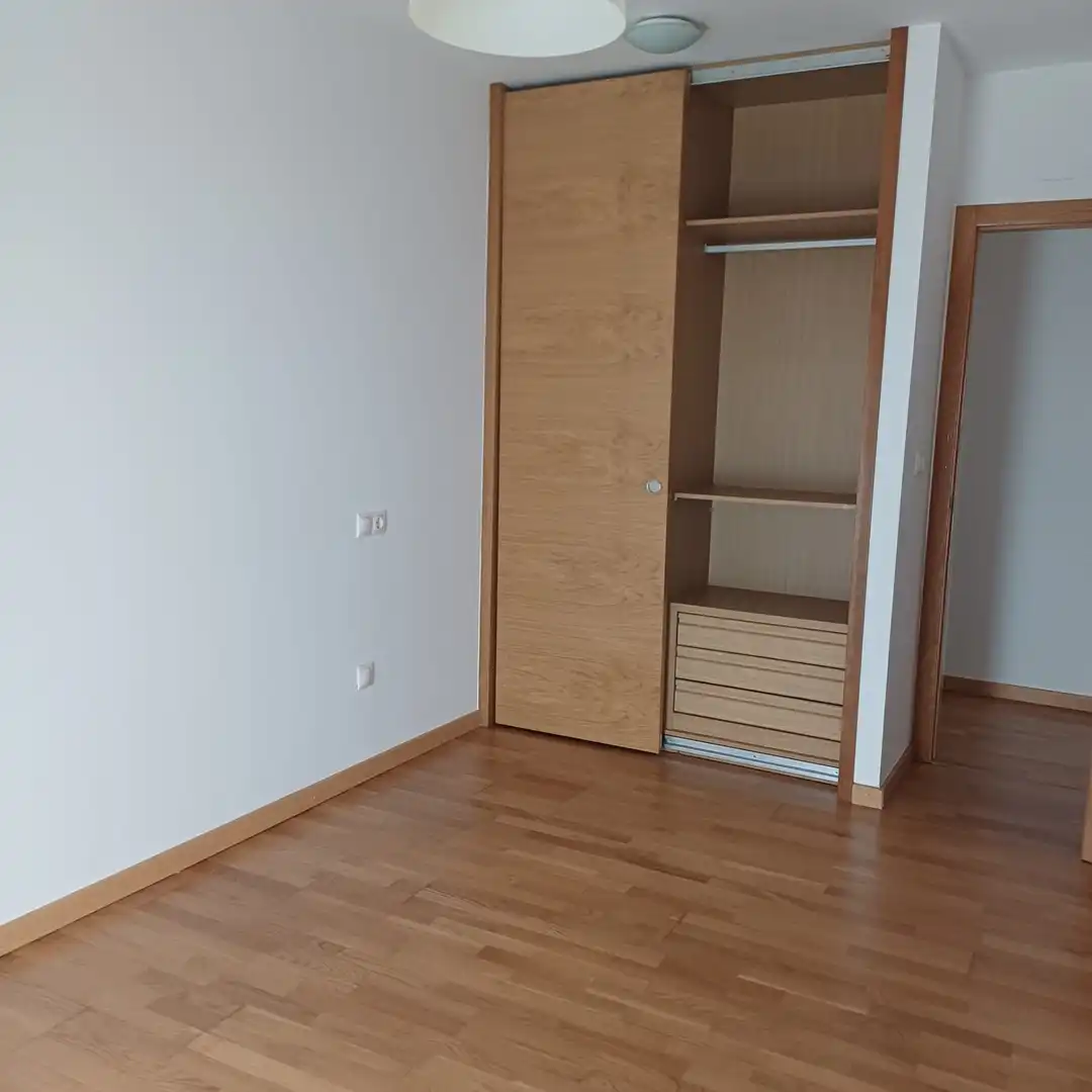 Habitación de Piso en venta en Vilagarcía de Arousa con Calefacción, Parquet y Trastero