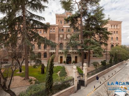 Vista exterior de Pis en venda en  Madrid Capital amb Calefacció