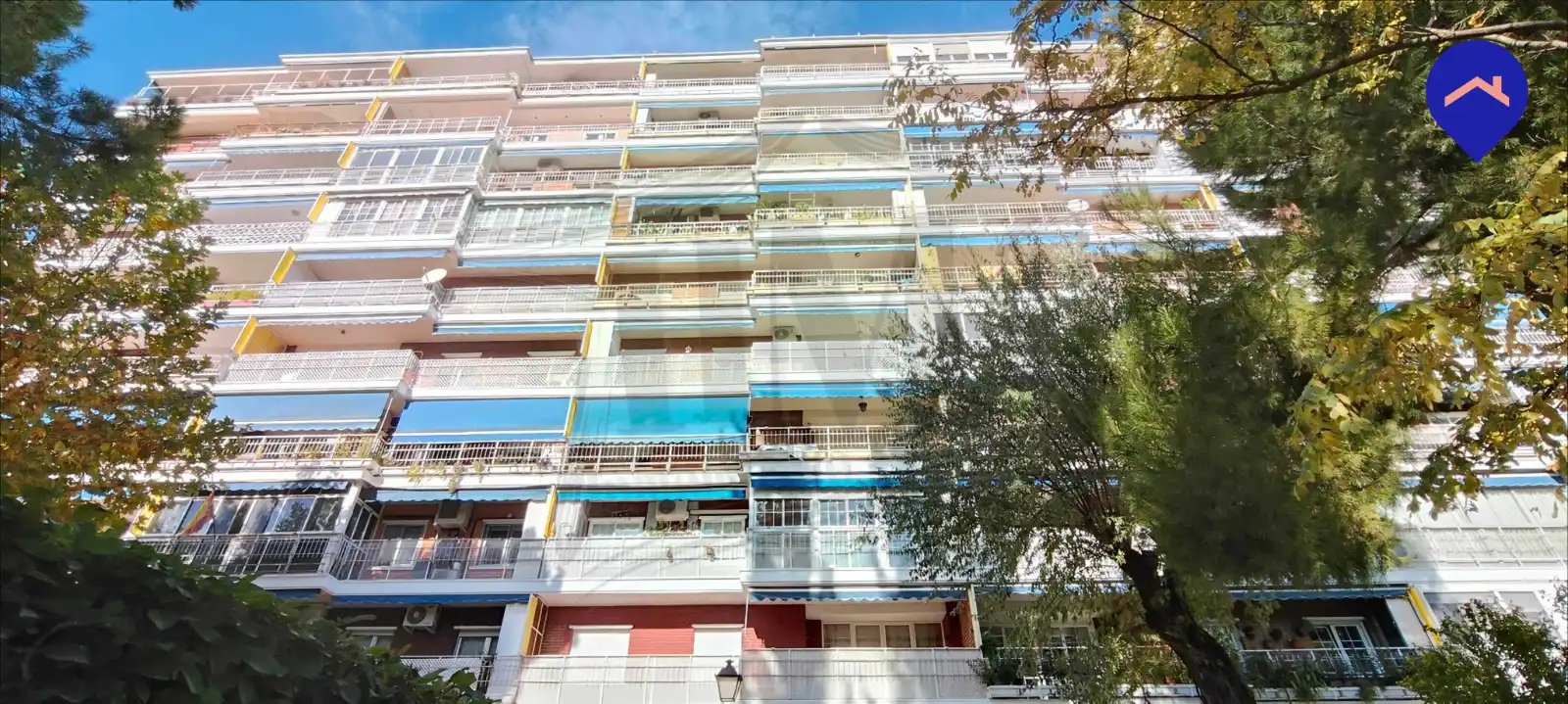 Vista exterior de Àtic en venda en Torrejón de Ardoz amb Calefacció, Jardí privat i Parquet