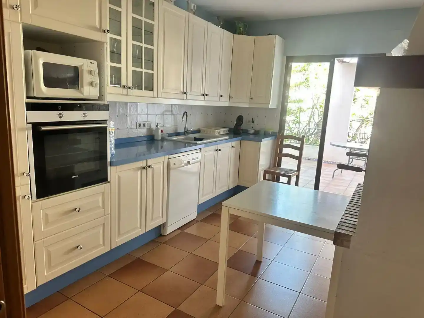 Cuina de Pis de lloguer en Altea amb Aire condicionat, Parquet i Moblat