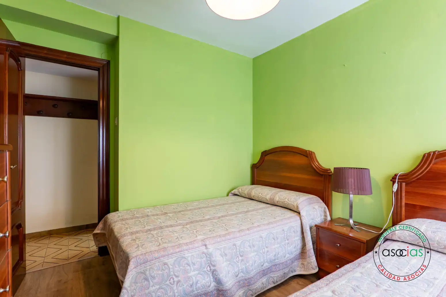 Habitación de Piso en venta en Gijón  con Calefacción y Trastero