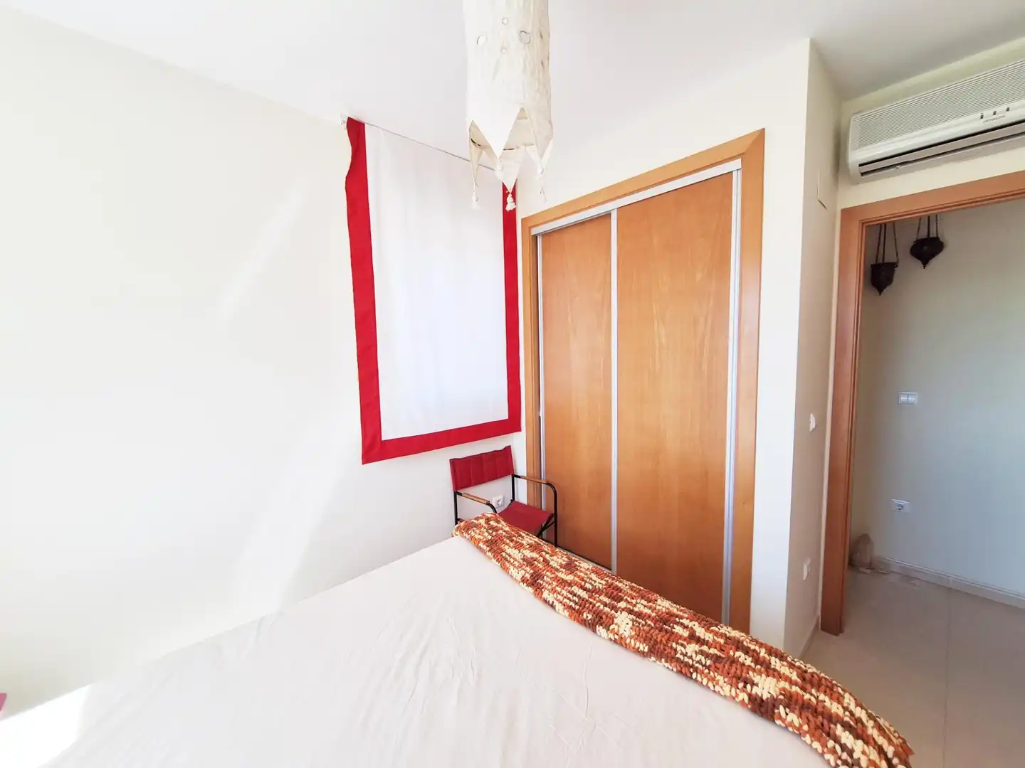 Schlafzimmer von Wohnungen zur Miete in Dénia mit Klimaanlage, Heizung und Privatgarten