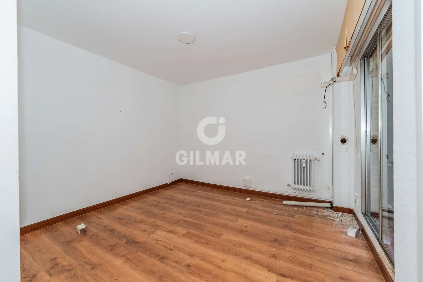 Bedroom of Office for sale in Madrid  with Heating