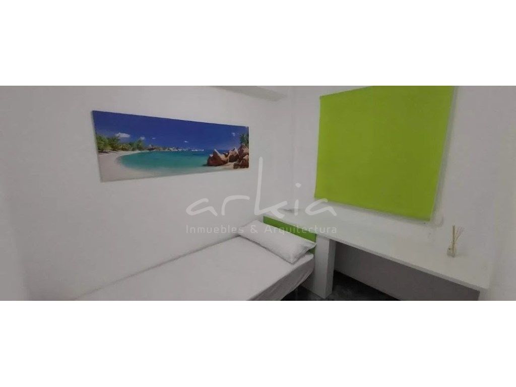 Bedroom of Flat for sale in  Valencia Capital  with Balcony