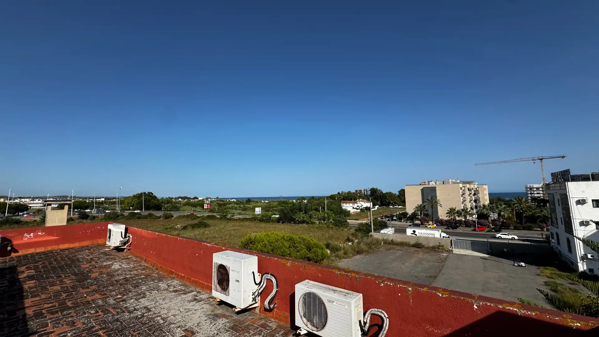 Vista exterior de Casa o xalet en venda en Torredembarra amb Aire condicionat, Calefacció i Jardí privat