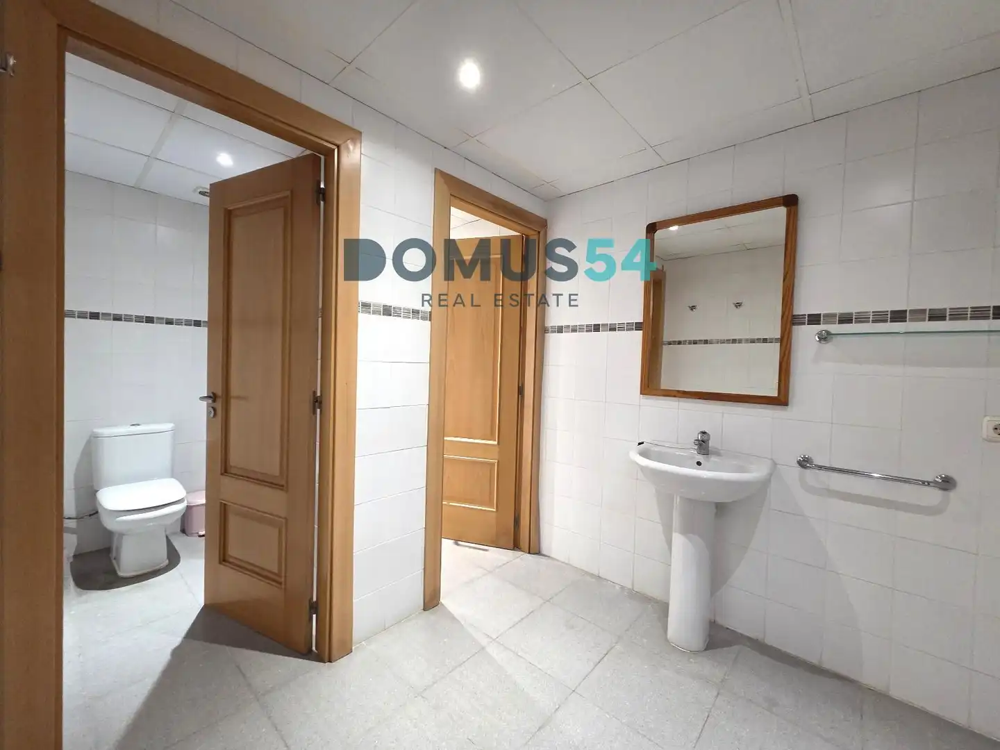 Bathroom of Industrial buildings for rent in Sa Pobla