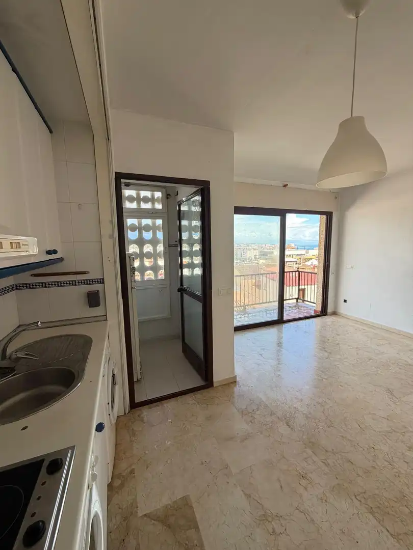 Habitatge amb terrassa en venda a San Luis de Sabinillas, imagen 2