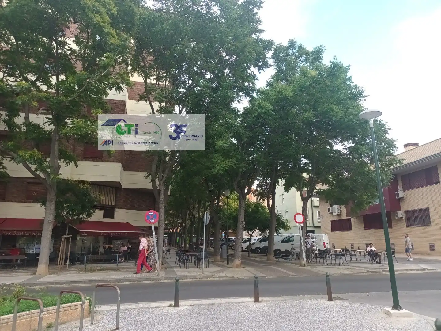 Außenansicht von Gebäude zum Verkauf in Zaragoza