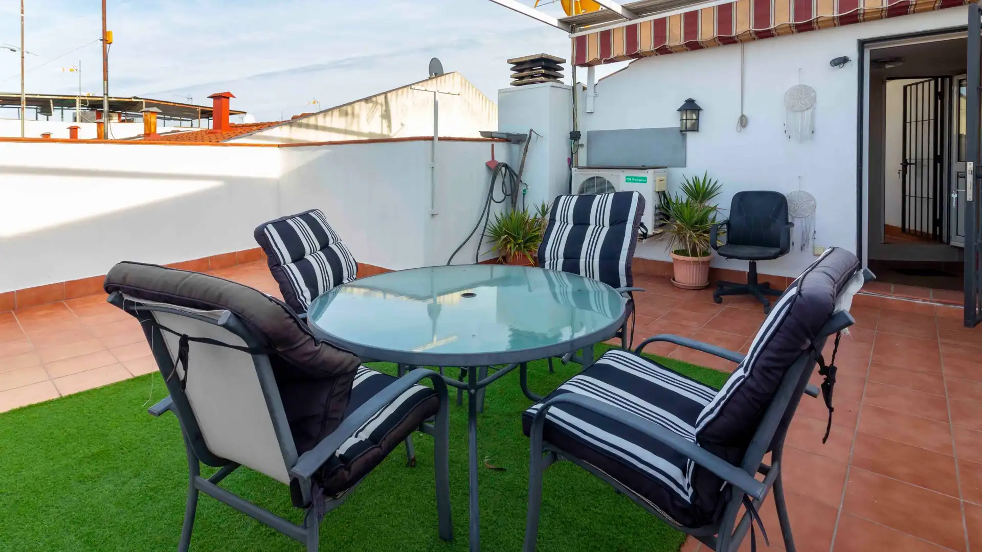 Terrace of Houses for sale in Badajoz Capital  with Air Conditioner and Terrace