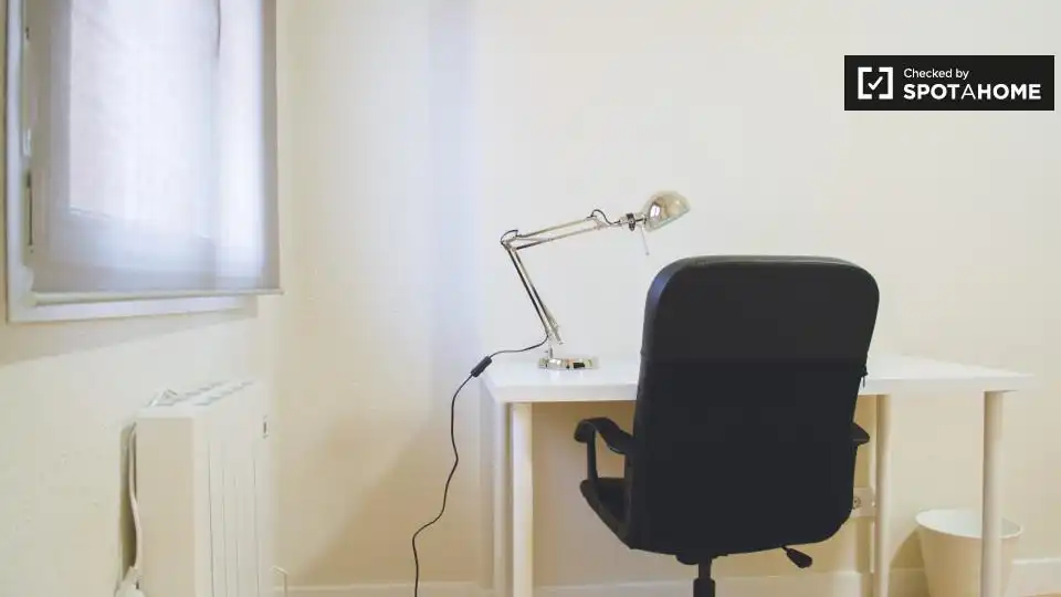 Flat for rent in Ciudad Jardín