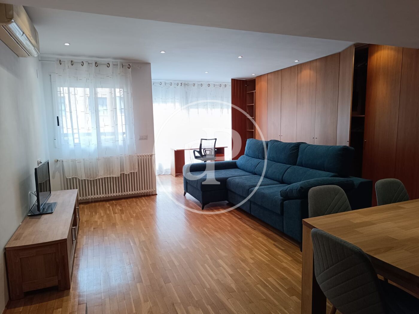 Living room of Flat to rent in  Valencia Capital  with Air Conditioner, Heating and Furnished
