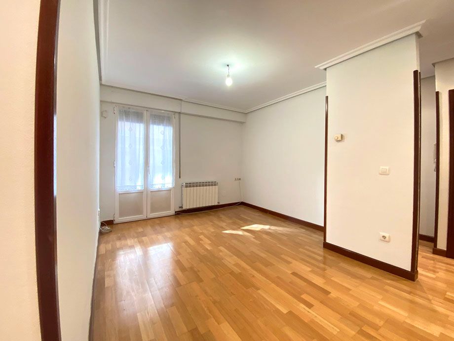 Bedroom of Flat for sale in Vitoria - Gasteiz  with Heating, Terrace and Storage room