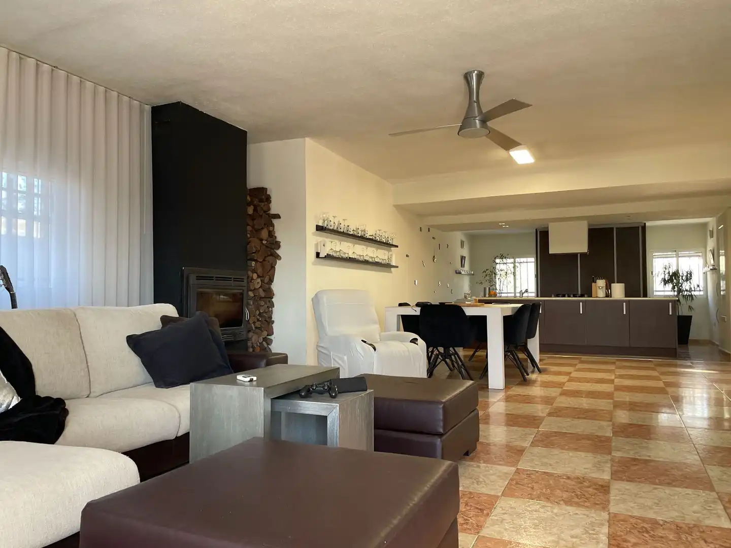 Sala de estar de Casa o chalet en venta en Colmenar de Oreja con Aire acondicionado, Calefacción y Jardín privado