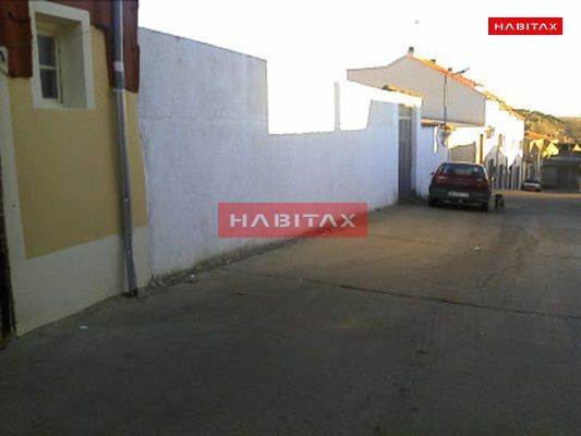 Aparcament de Residencial en venda en La Hiniesta 
