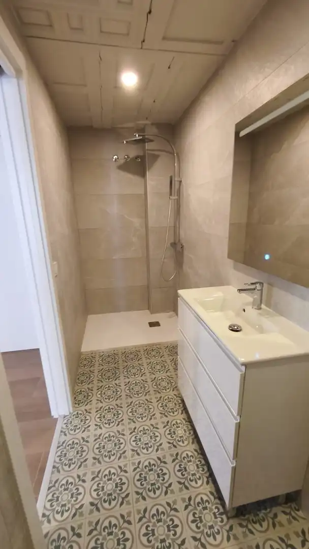 Bany de Pis en venda en Málaga amb Traster