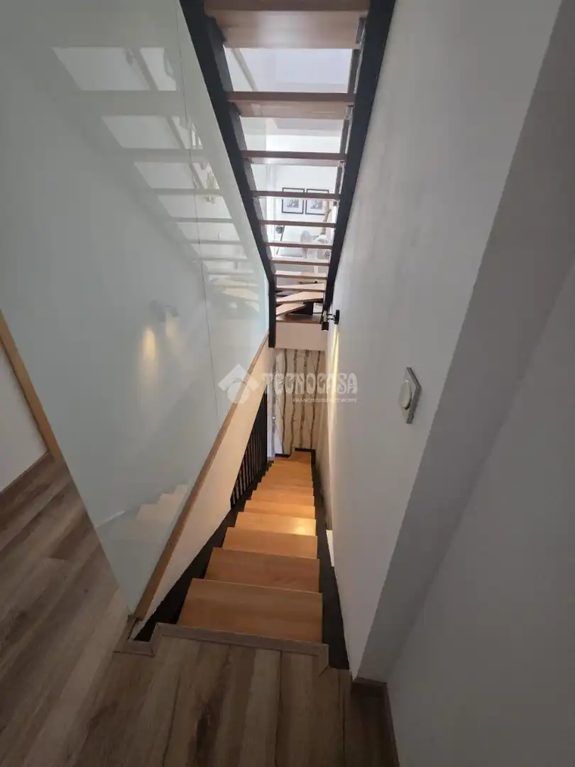 Flat for sale in Cadrete  with Air Conditioner, Heating and Terrace