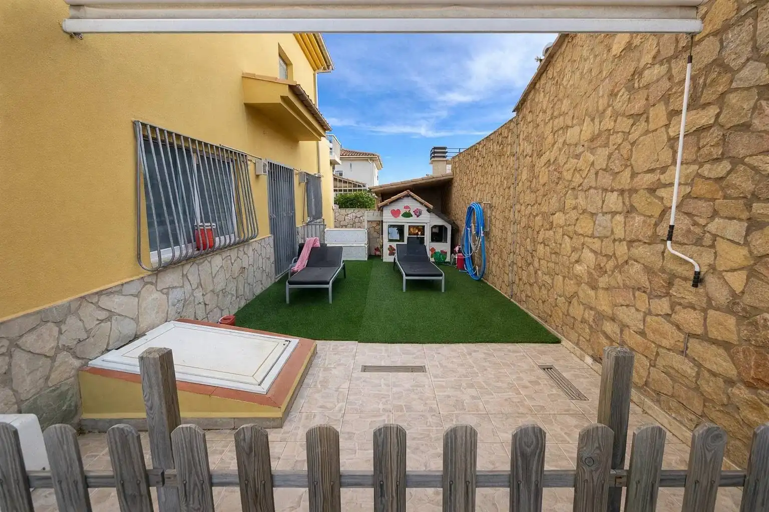 Jardí de Casa o xalet en venda en Empuriabrava amb Aire condicionat, Calefacció i Jardí privat