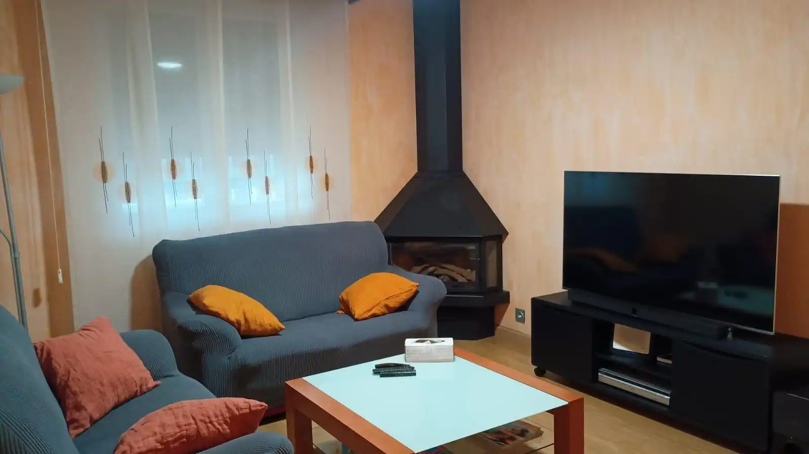 Sala d'estar de Dúplex en venda en La Gineta, Albacete