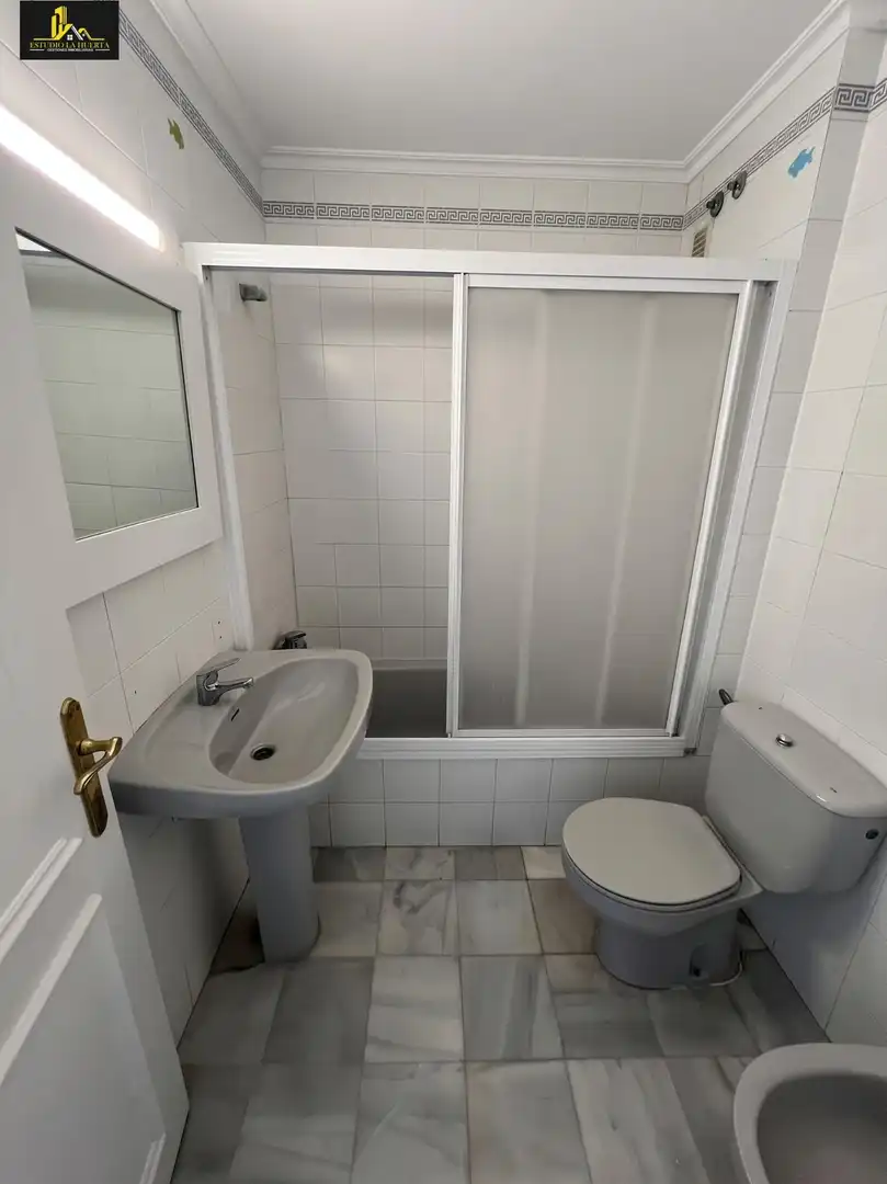 Bany de Casa o xalet en venda en El Retiro - Parque Atlántico - Ronda este