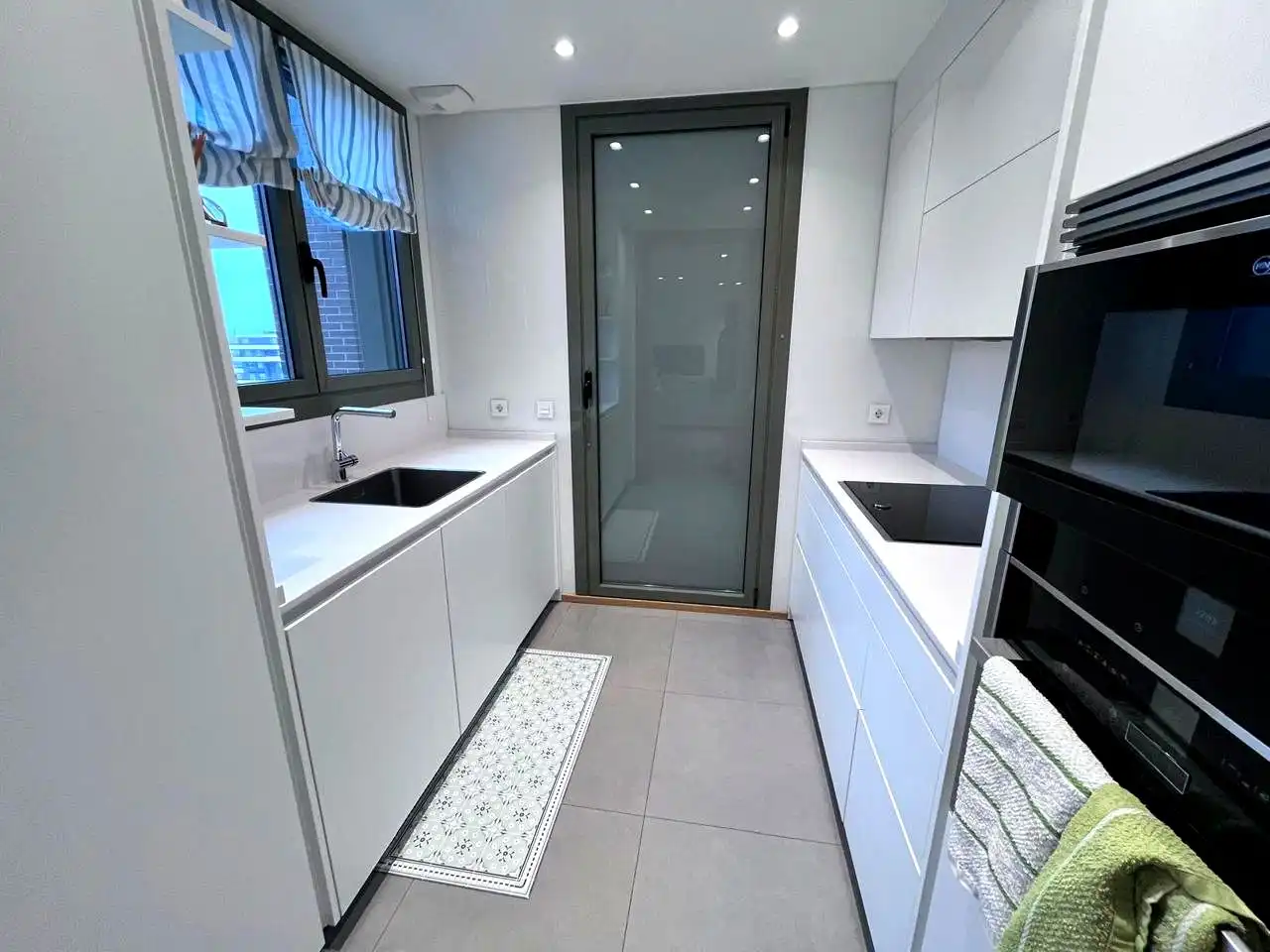 Cocina de Piso en venta en Vitoria - Gasteiz con Calefacción, Terraza y Trastero