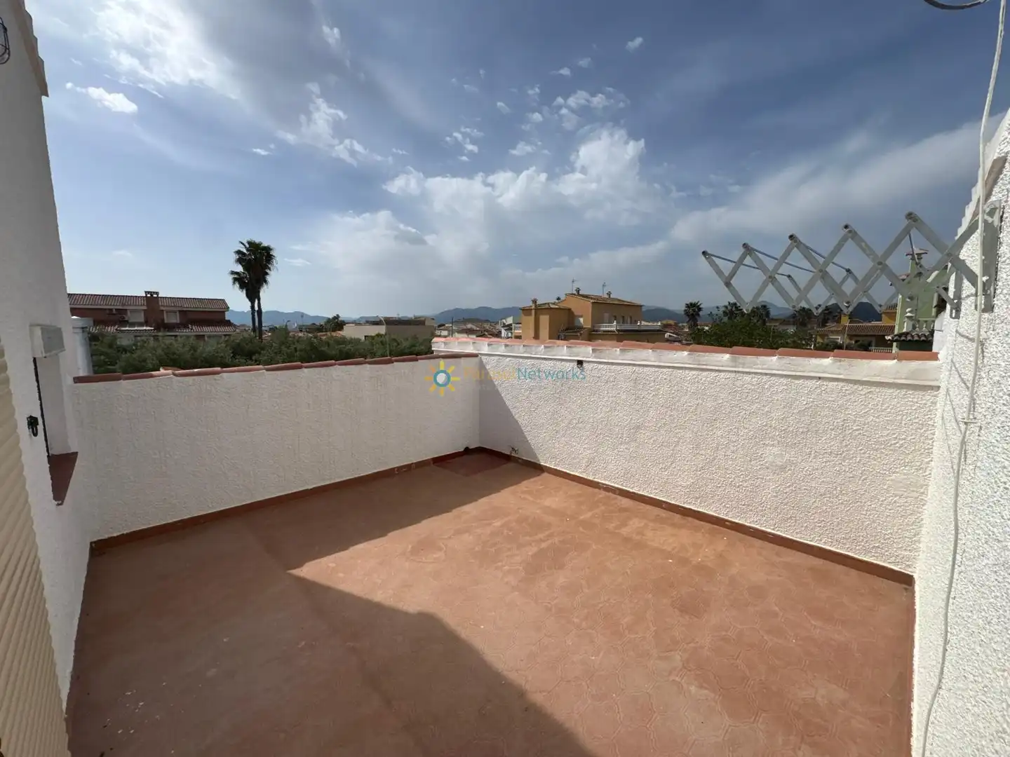 Terrace of Houses for rent in Oliva  with Terrace, Furnished and Oven