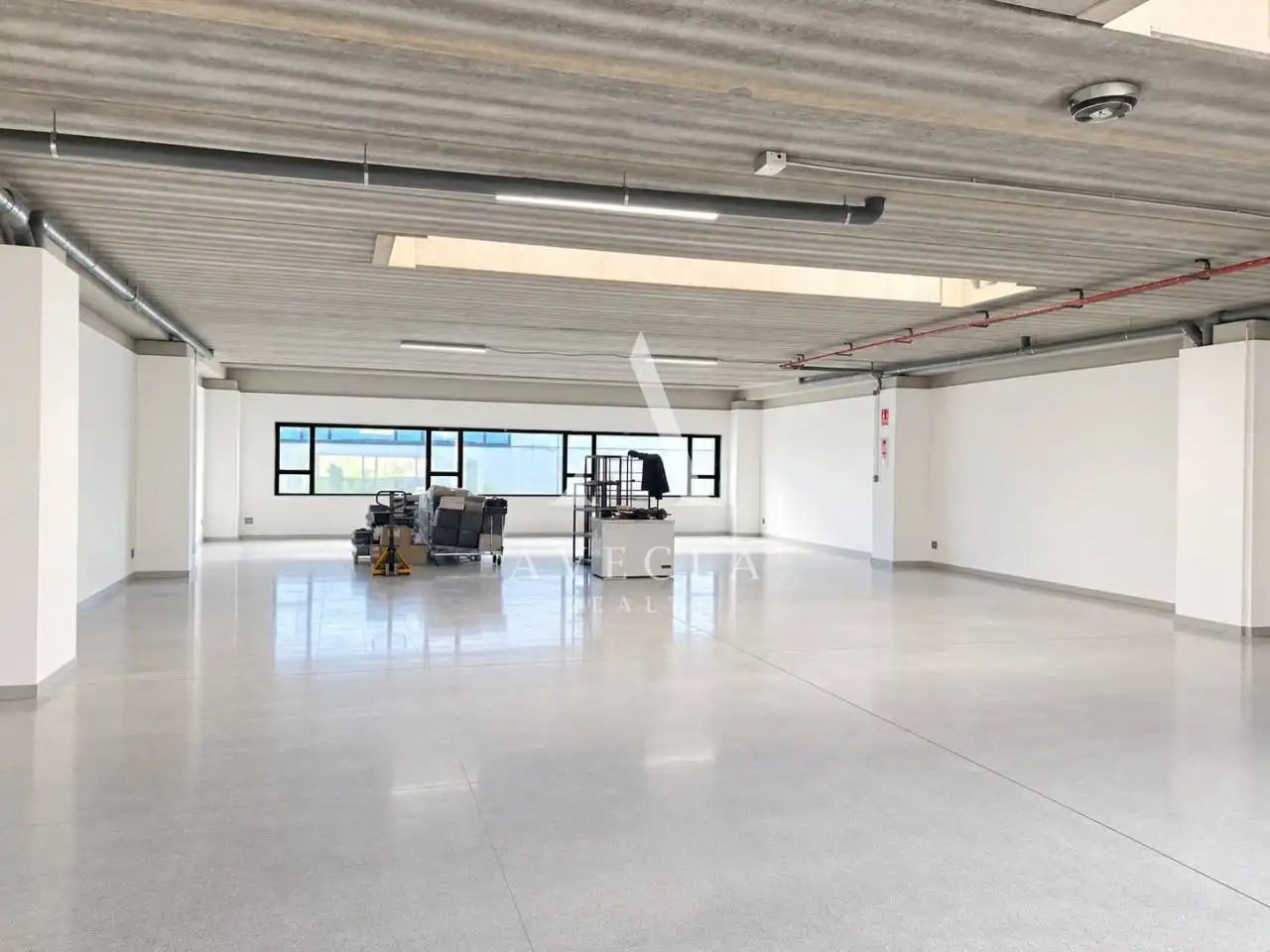 Nave industrial con ascensore in affitto a Calle Pintor Isidre Nonell 120, imagen 17