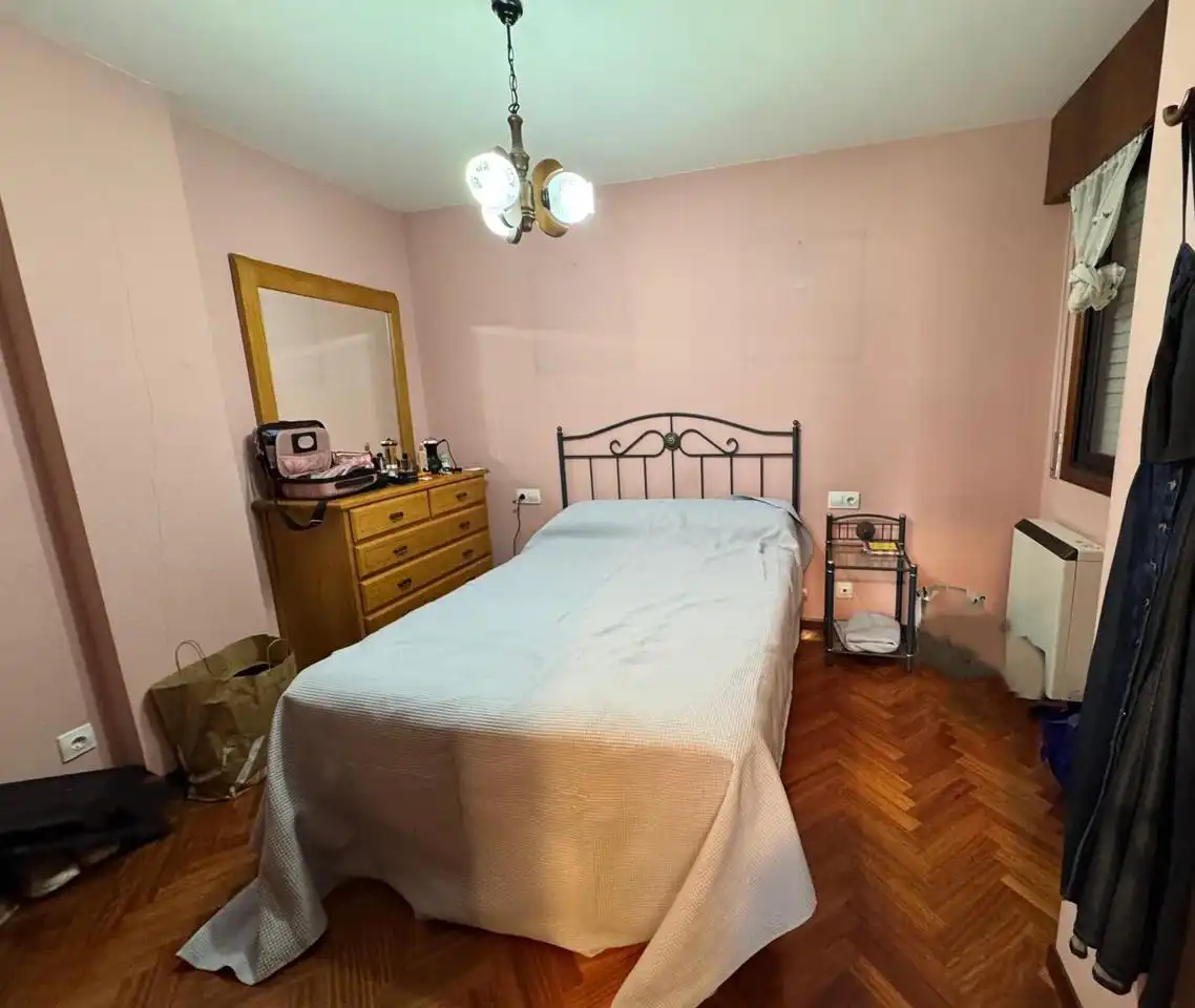 Habitación de Piso de alquiler en A Coruña Capital  con Amueblado